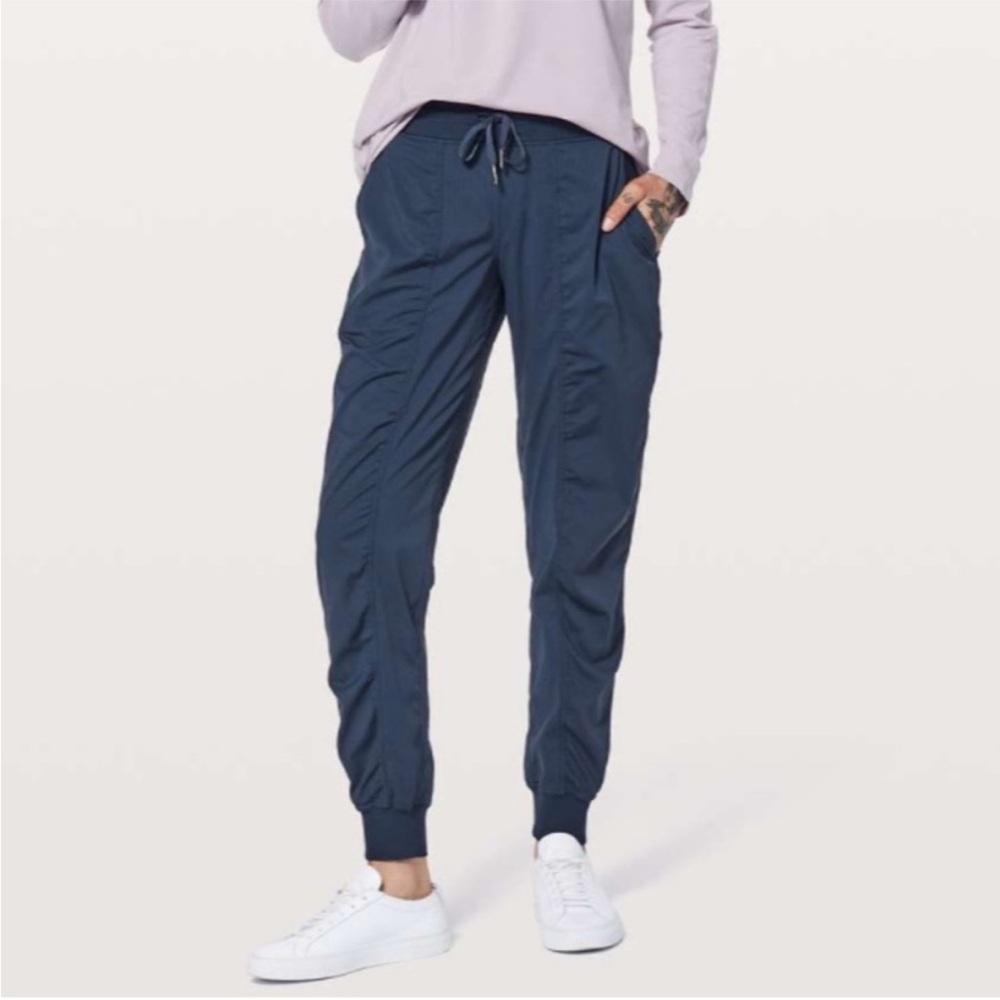 Lululemon Dance Studio Joggers Size 4